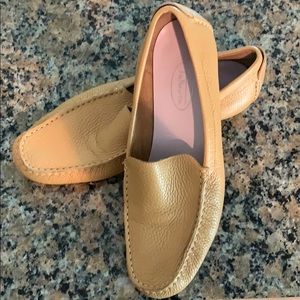 Tablots Tan flats/ Loafers